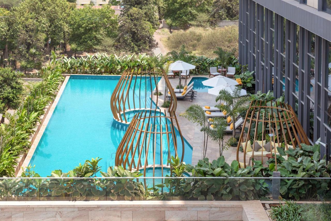 Radisson Blu Hotel & Spa, Nashik Dış mekan fotoğraf