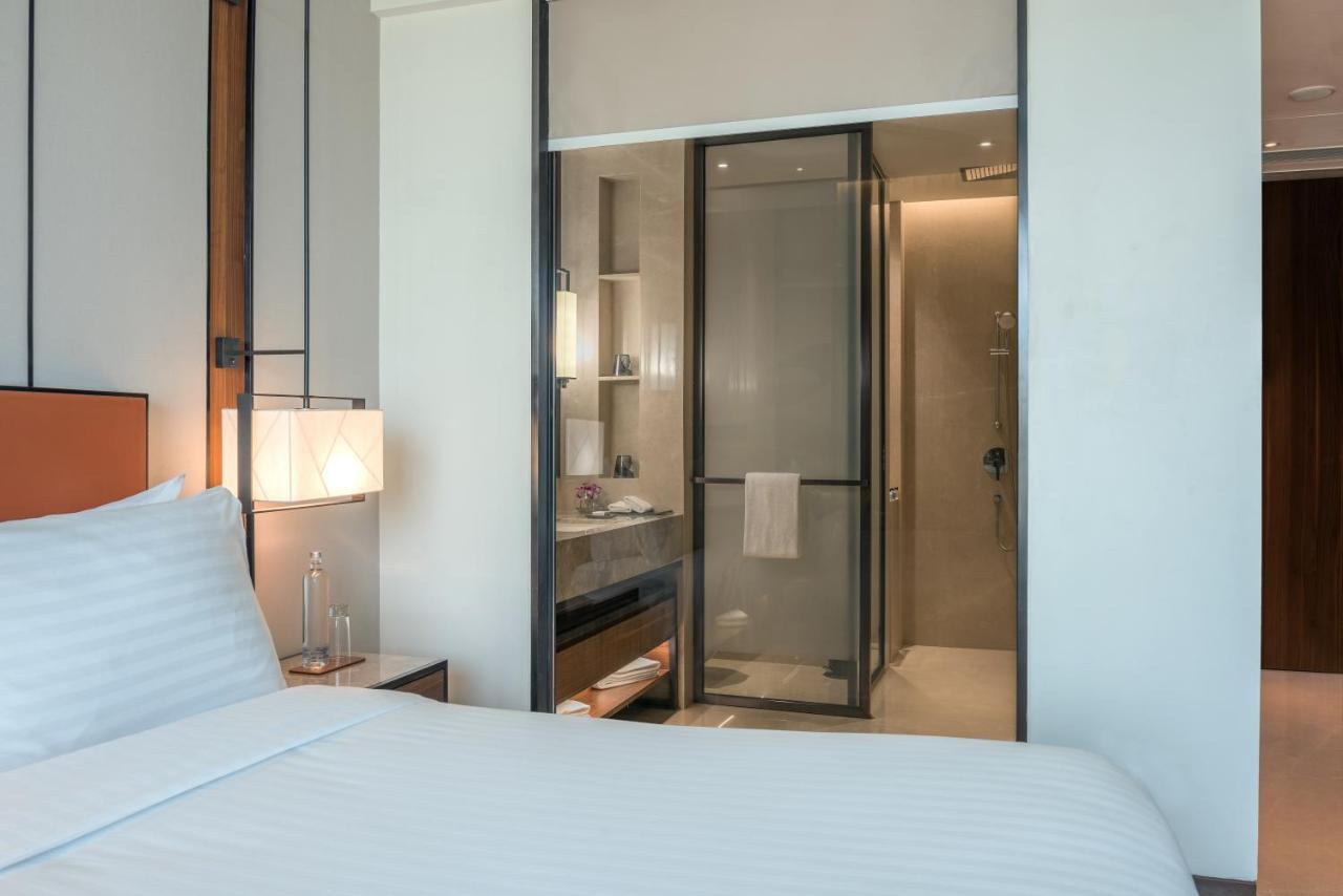 Radisson Blu Hotel & Spa, Nashik Dış mekan fotoğraf