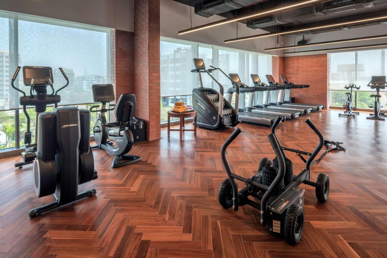 Radisson Blu Hotel & Spa, Nashik Dış mekan fotoğraf