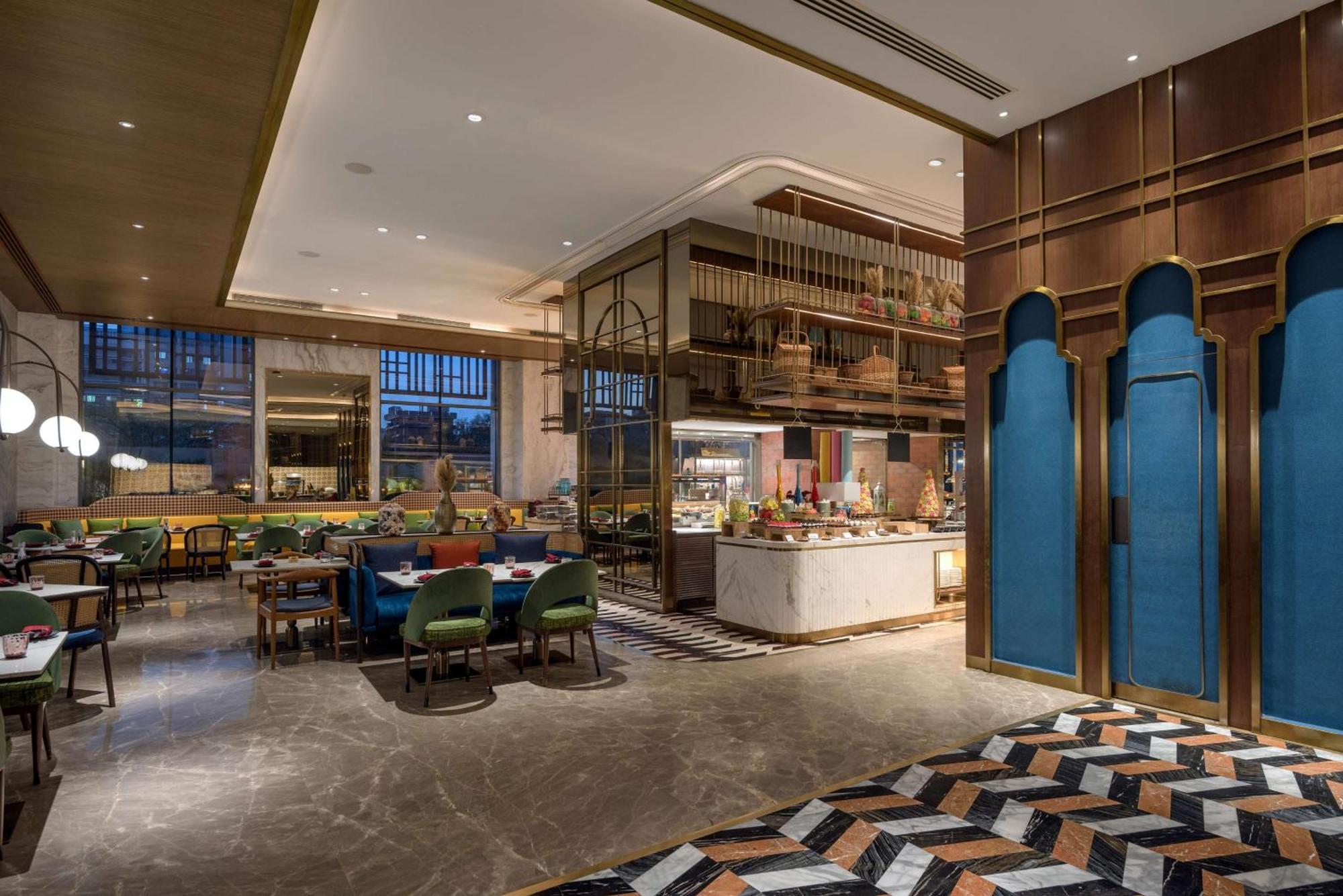 Radisson Blu Hotel & Spa, Nashik Dış mekan fotoğraf
