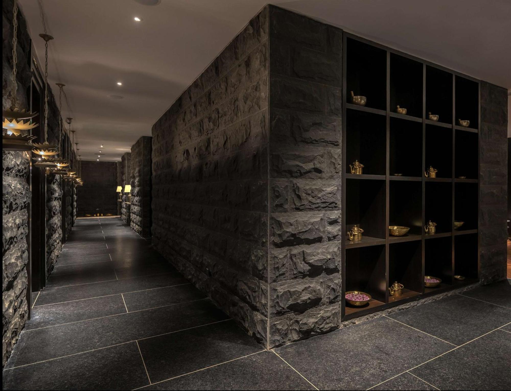 Radisson Blu Hotel & Spa, Nashik Dış mekan fotoğraf